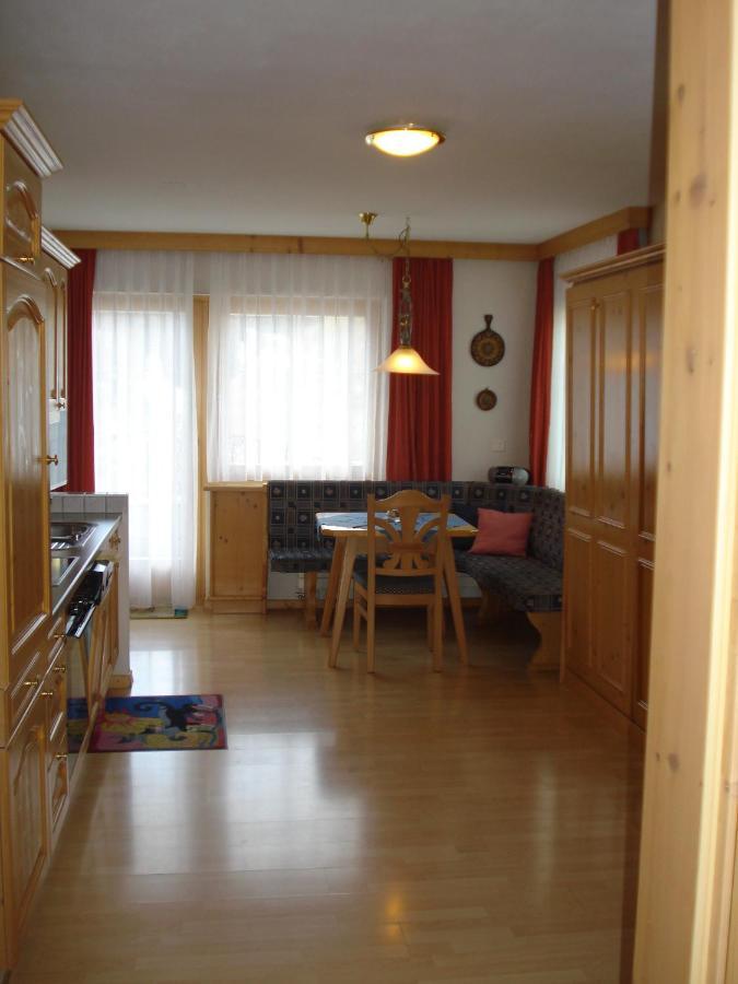 Apartamento Chasa Valetta Samnaun Habitación foto