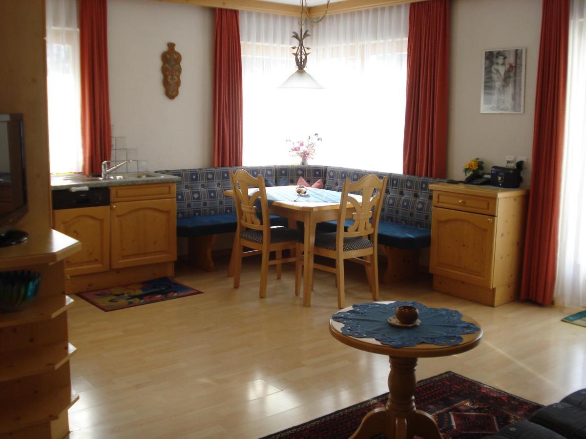 Apartamento Chasa Valetta Samnaun Habitación foto