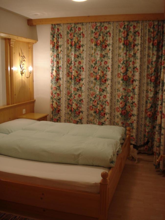 Apartamento Chasa Valetta Samnaun Habitación foto